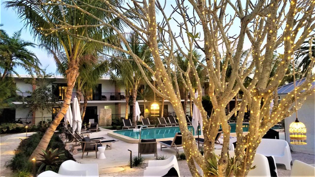 Bali Hai Beachfront Resort And Spa โฮล์มส์ บีช ภายนอก รูปภาพ